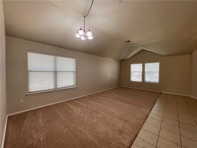 Building Photo - 1105 Alexandria Way