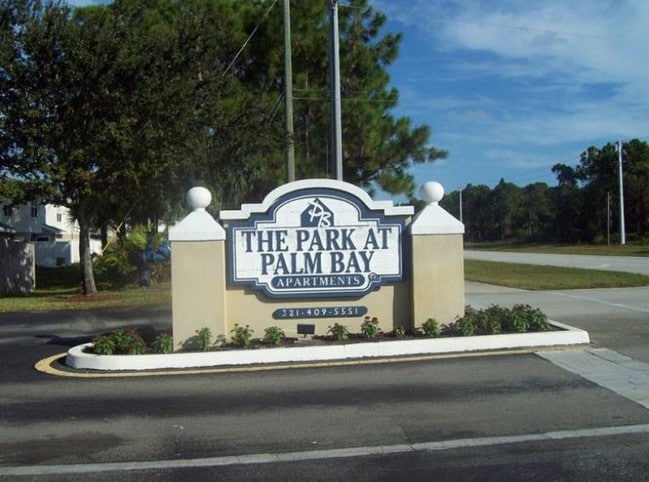 Building Photo - THE PARK AT PALM BAY