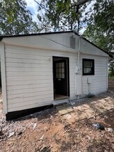 Building Photo - 304 S Gould Ave