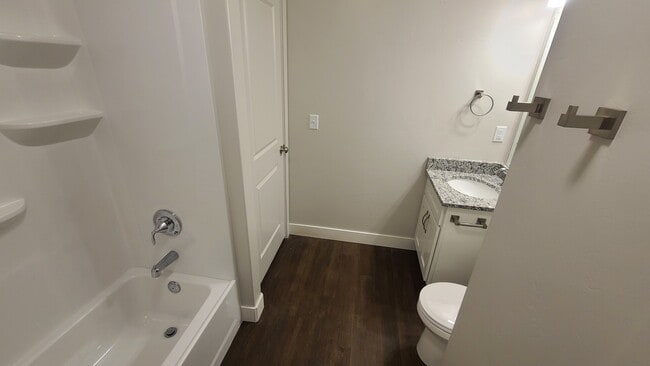 Building Photo - 2460 W 450 N
