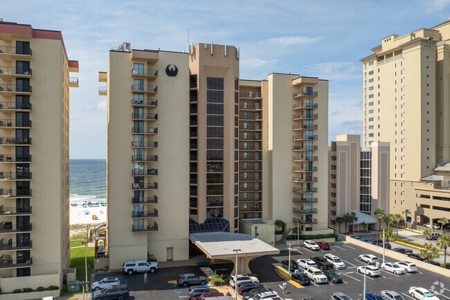 Phoenix I Condominiums