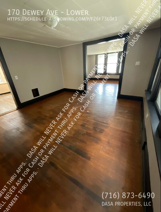 Foto del edificio - 170 Dewey Ave