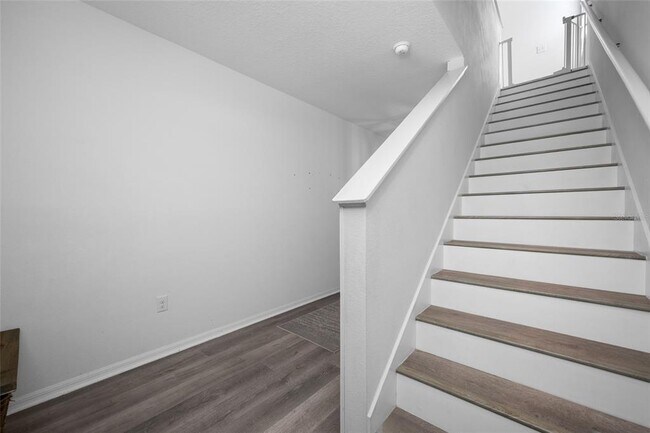 Building Photo - 16826 Secret Meadow Dr