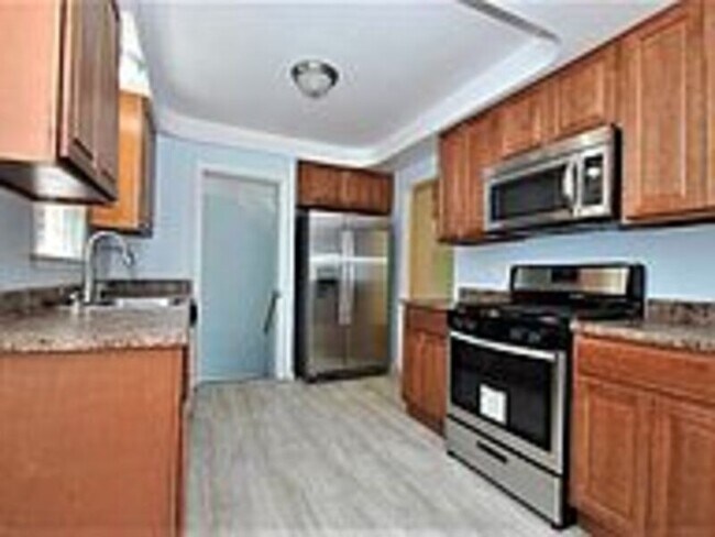 Foto del edificio - 2055 Wrenford Rd