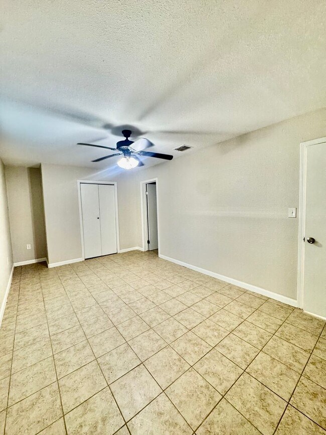 Foto del edificio - 2 Bedroom / 1 Bath Rental – Southside Neighborhood