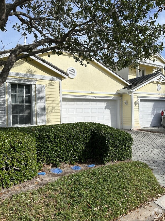 Tropical Beach Gated Apartments for Rent Fort Pierce, FL 2 Rentals