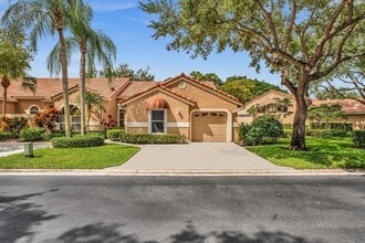 Building Photo - 1904 Rosewood Way