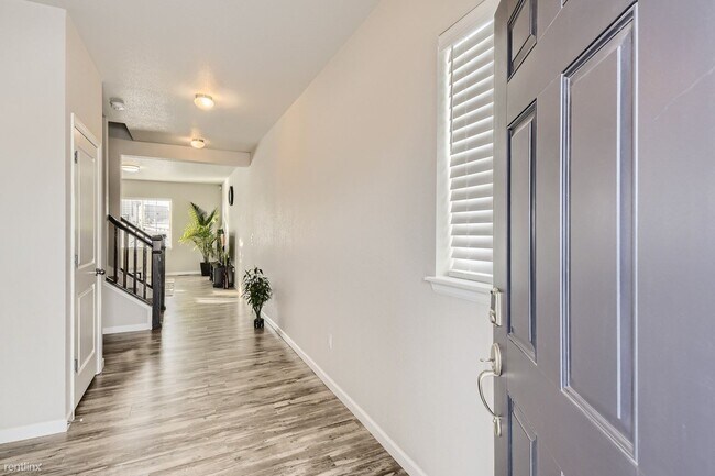 Building Photo - 3 br, 2.5 bath House - 12715 Red Rosa Circle