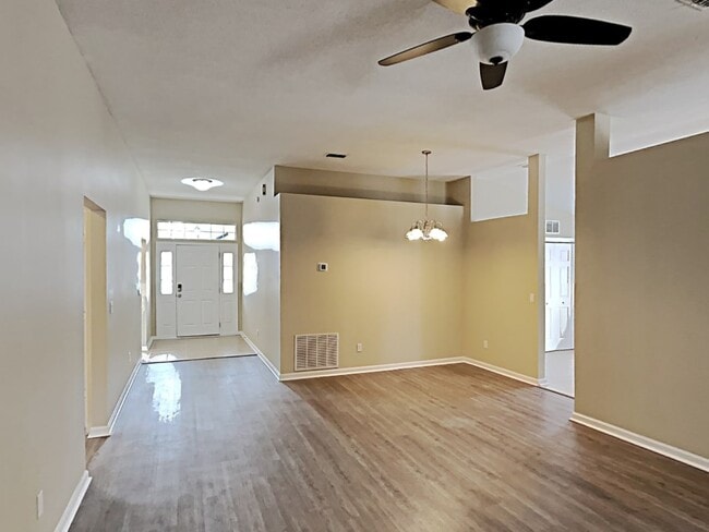 Building Photo - 3635 Live Oak Hollow Dr