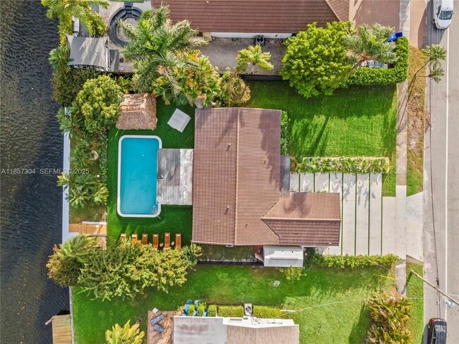 Building Photo - 209 N 31st Ave