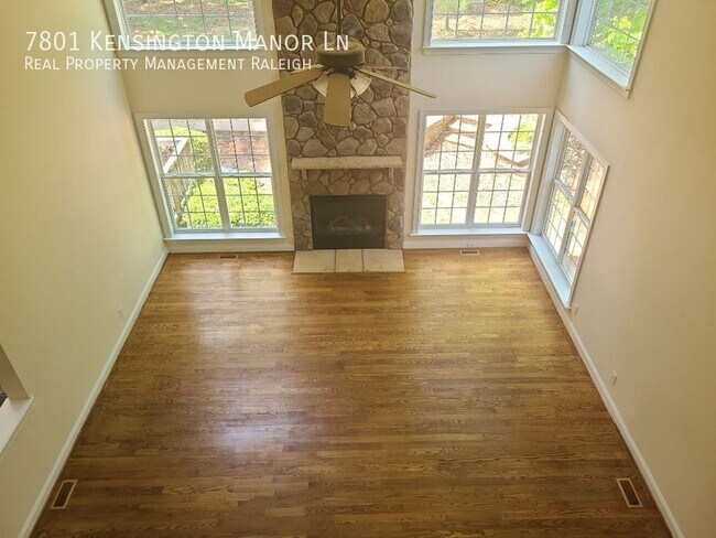 Building Photo - 7801 Kensington Manor Ln