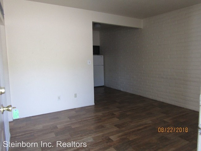 Building Photo - 1805 Wyoming Ave