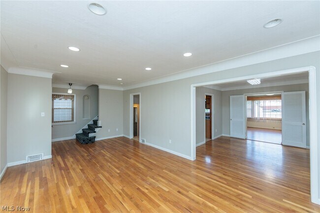 Foto del edificio - 4441 Baintree Rd