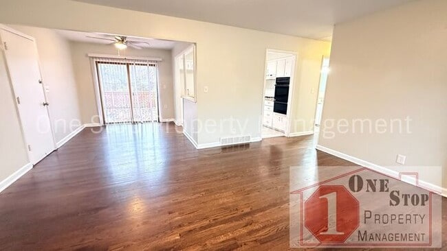 Building Photo - Charming 3-bedroom, 1.5-bathroom home in Kansas City