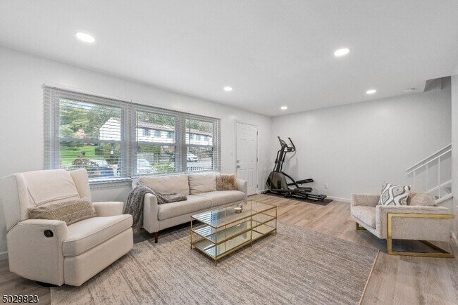 Foto del edificio - 122 Stedwick Dr