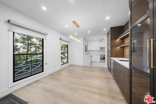 Foto del edificio - 1722 N Vista St