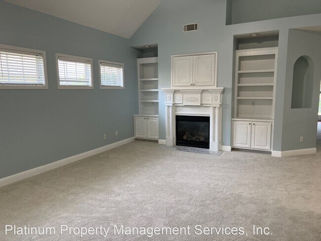 Foto del edificio - 4 br, 3.5 bath House - 546 Town Square Way