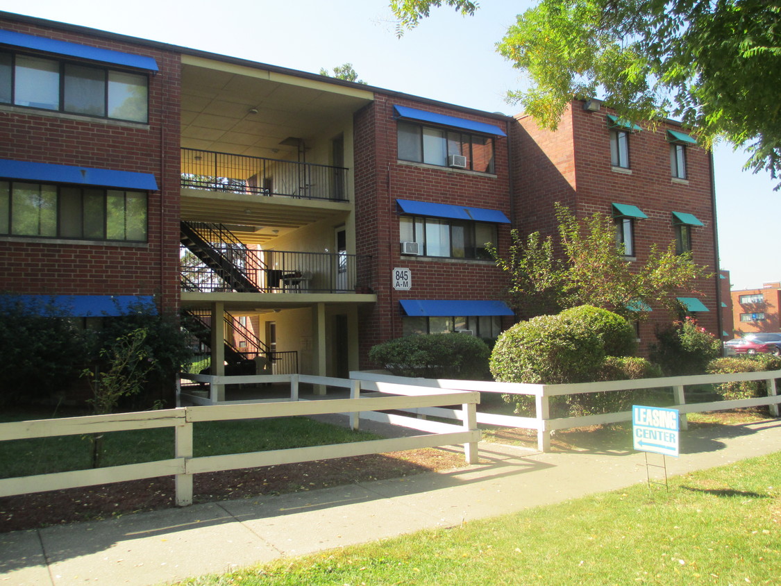 Office - The Arts Apartments at Music Hall