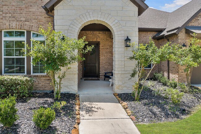 Foto del edificio - 15240 Hemingway Heights Dr