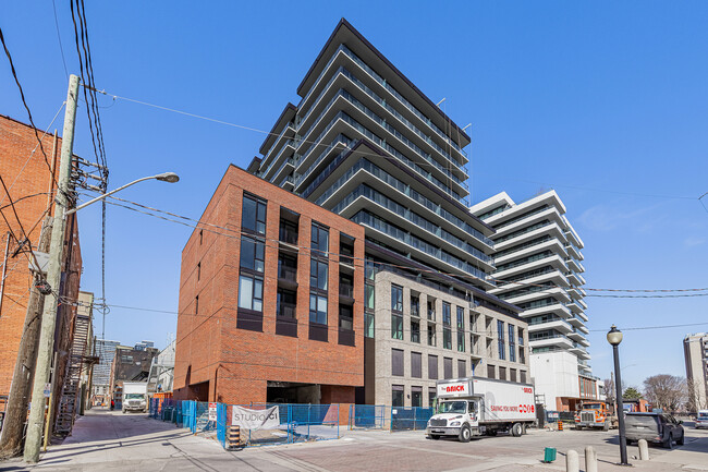 Photo du bâtiment - 1 Jarvis St