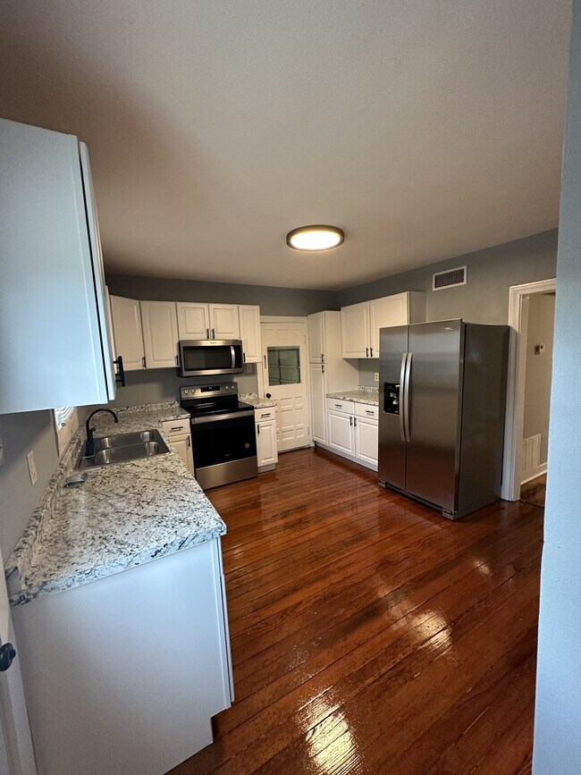 Foto del edificio - 501 John Arden Dr