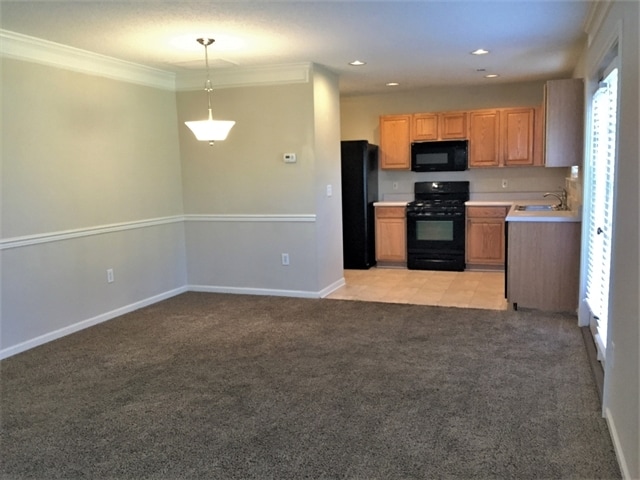 Building Photo - 5915 Leawood Run Ct