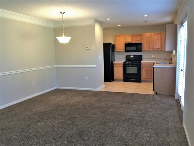Foto del edificio - 5915 Leawood Run Ct