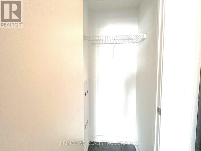 Photo du bâtiment - 20 O'Neill Rd