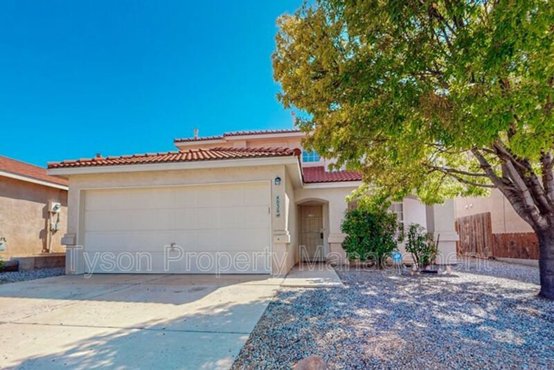 Foto principal - 4036 Cresta Park Ave NW