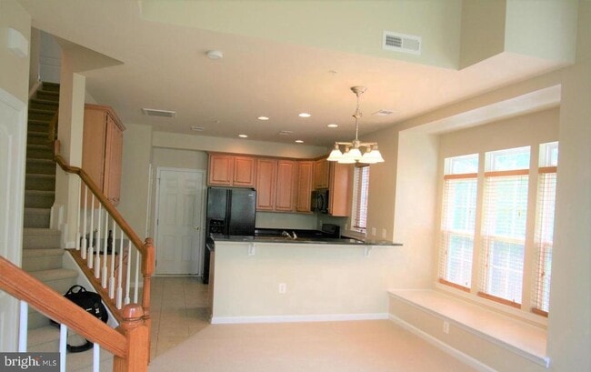 Building Photo - 7068 Little Thames Drive