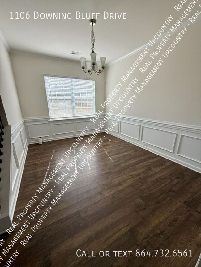 Foto del edificio - 1106 Downing Bluff Dr