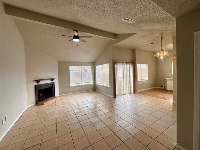 Building Photo - 7207 Caracas Dr