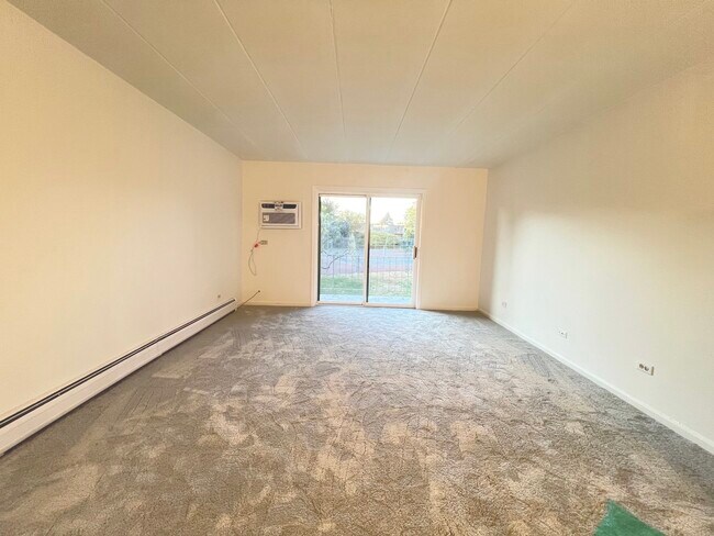 Foto del edificio - 228 E Bailey Rd