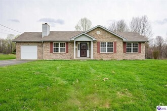 Building Photo - 1112 Lincoln Dr
