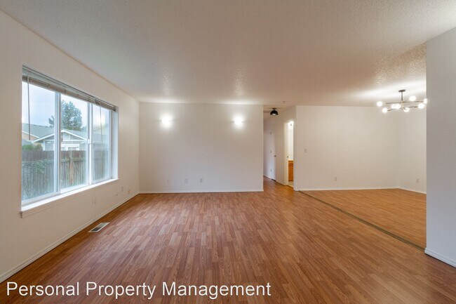 Foto del edificio - 3 br, 2 bath House - 12901 NE 51st St