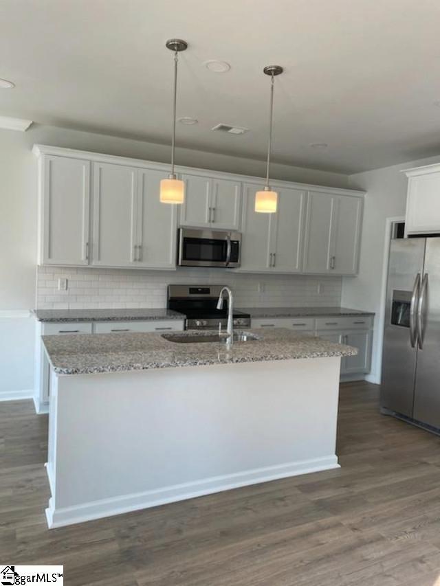 Foto del edificio - 10 Cady Ct