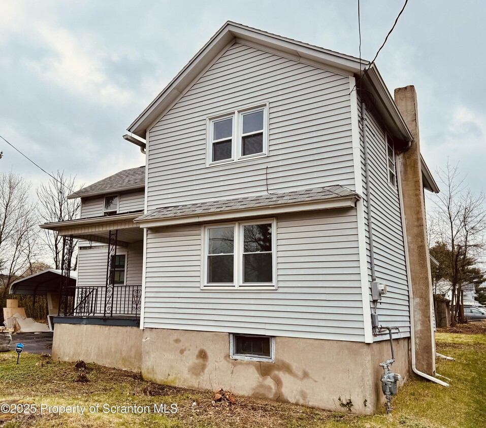 Primary Photo - 3269 Cedar Ave