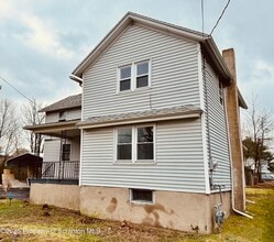 Building Photo - 3269 Cedar Ave