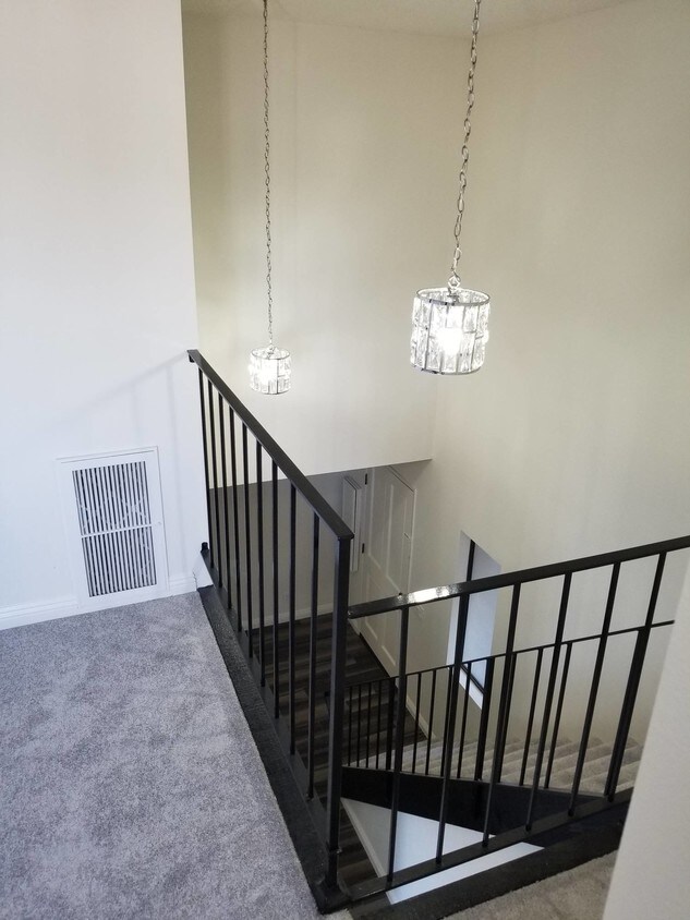 Foto principal - 898 S Lemon St