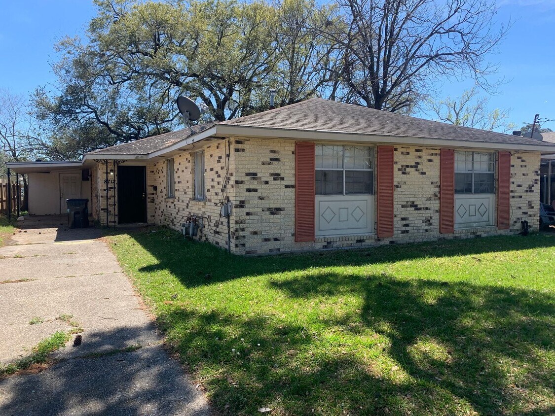 Primary Photo - 8710 Dinkins St