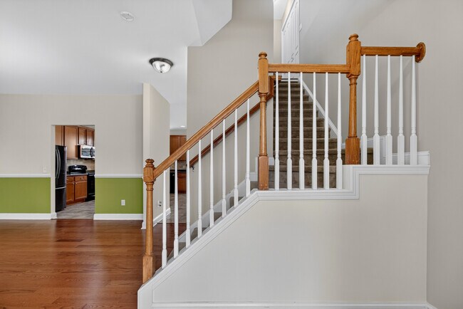 Building Photo - 152 Spindle Way