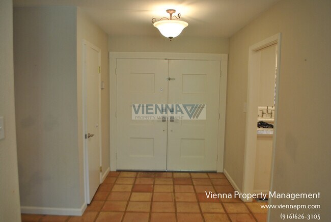 Building Photo - 1840 Shelfield Dr