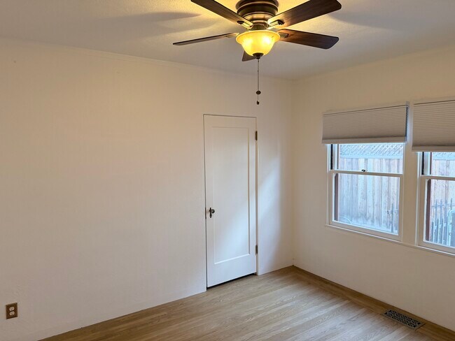Downstairs Bedroom - 615 21st St