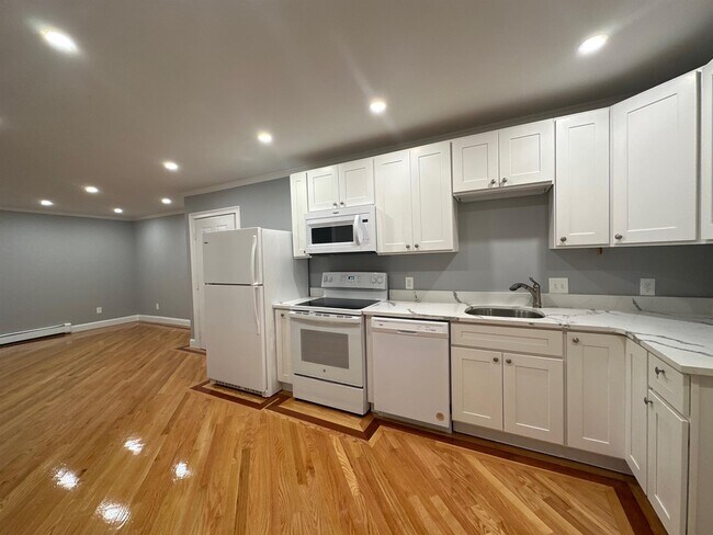 Building Photo - 100 Sciarappa St