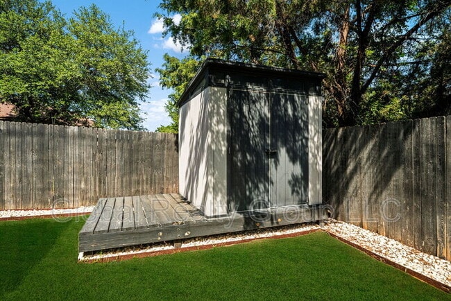 Building Photo - 4610 Sebastian Oak
