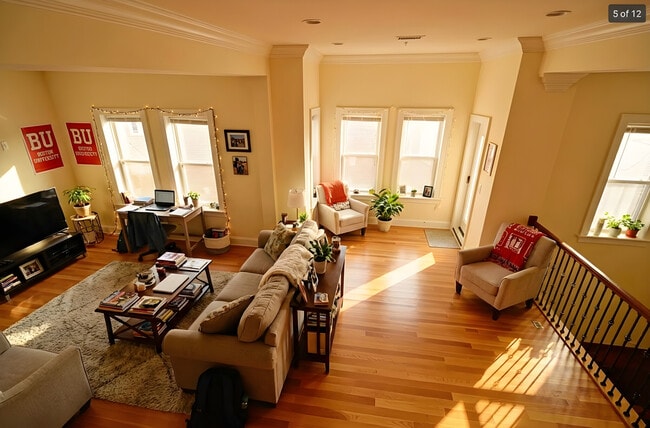 Building Photo - 74 Browne St