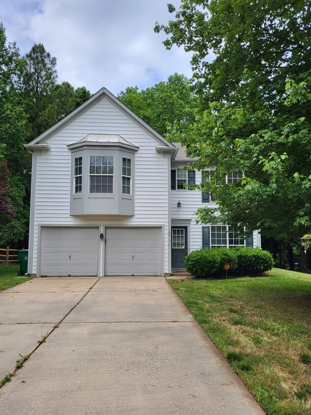 Primary Photo - 3 bedroom home in Edindale
