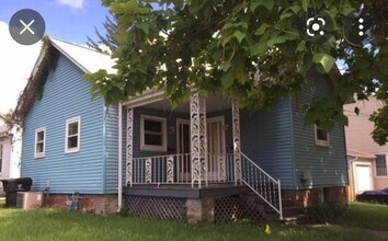 Building Photo - 407 N Clinton St