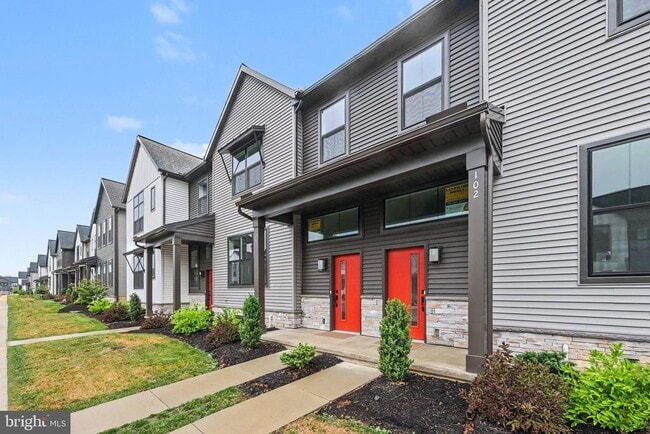 Building Photo - 104 Madison dr