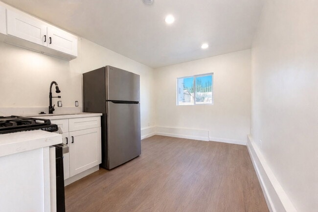 Photo - 6819 North Figueroa Street Apartment